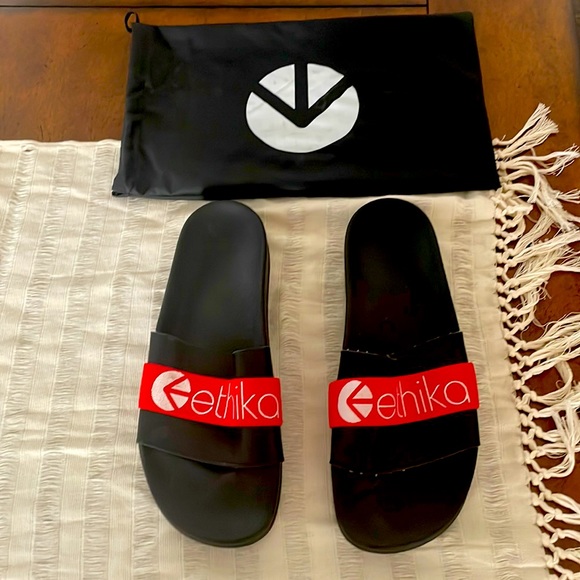 Ethika Slides 11 Red/Black - Picture 1 of 2